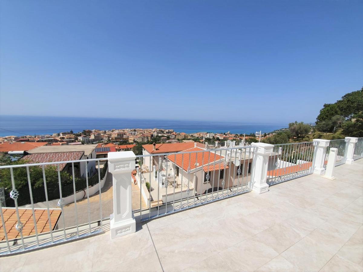 Appartamenti Borgo Panoramico N 9 โตรเปอา ภายนอก รูปภาพ